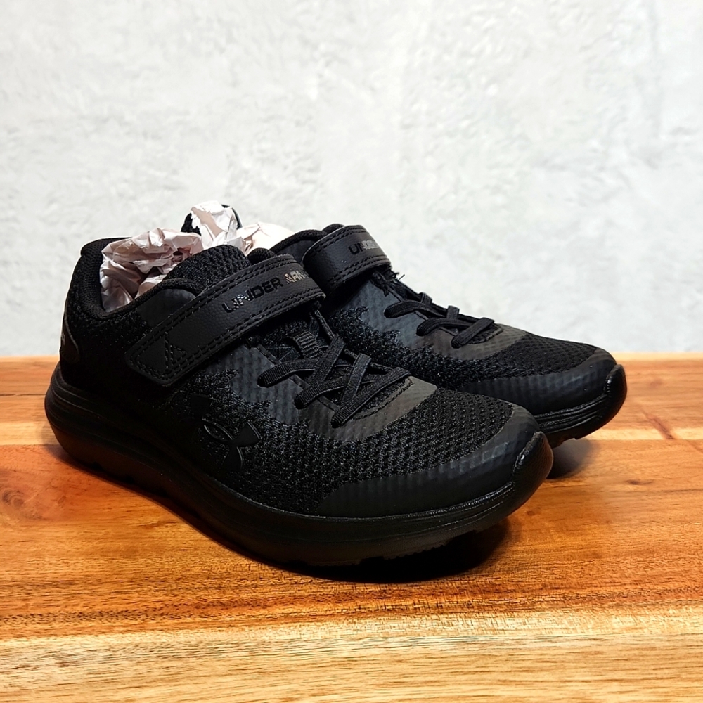 Under Armour All Black Sneakers Kids Size 1. NWOT Shoes have never been worn